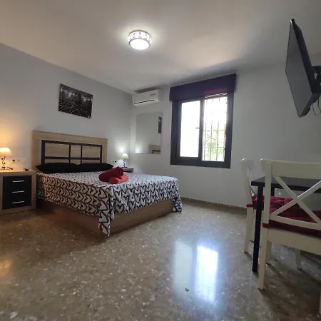 Habitación en casa particular Patricia Málaga